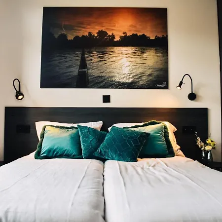 Beautiful Holiday In A Holiday Park * Nieuw-Loosdrecht